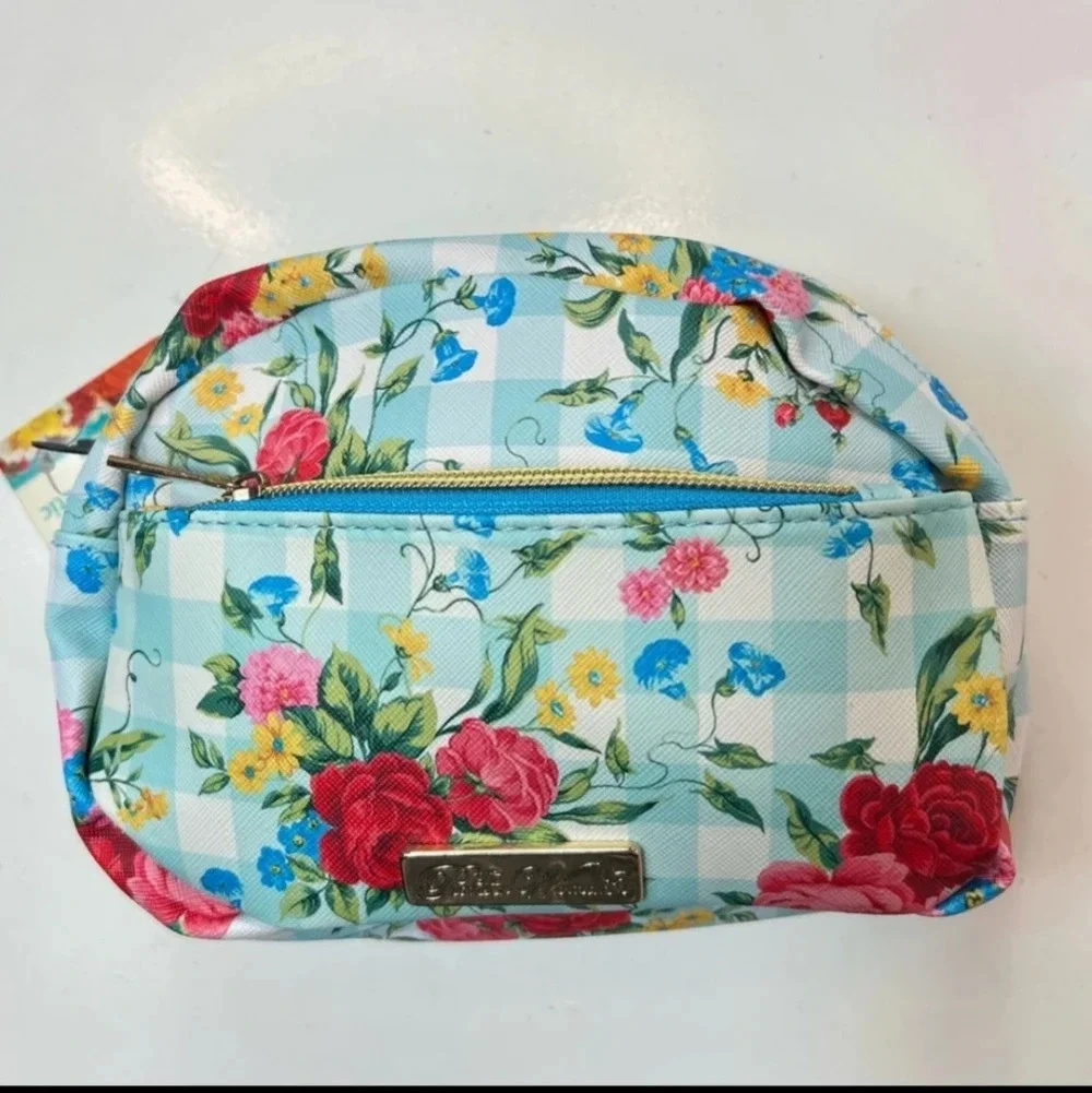 Pioneer Woman Sweet Rose Cosmetic Bag with 2 zippers